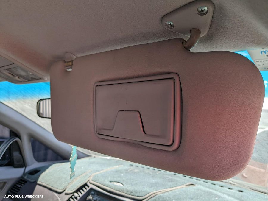 2005 Mitsubishi Grandis Bonnet