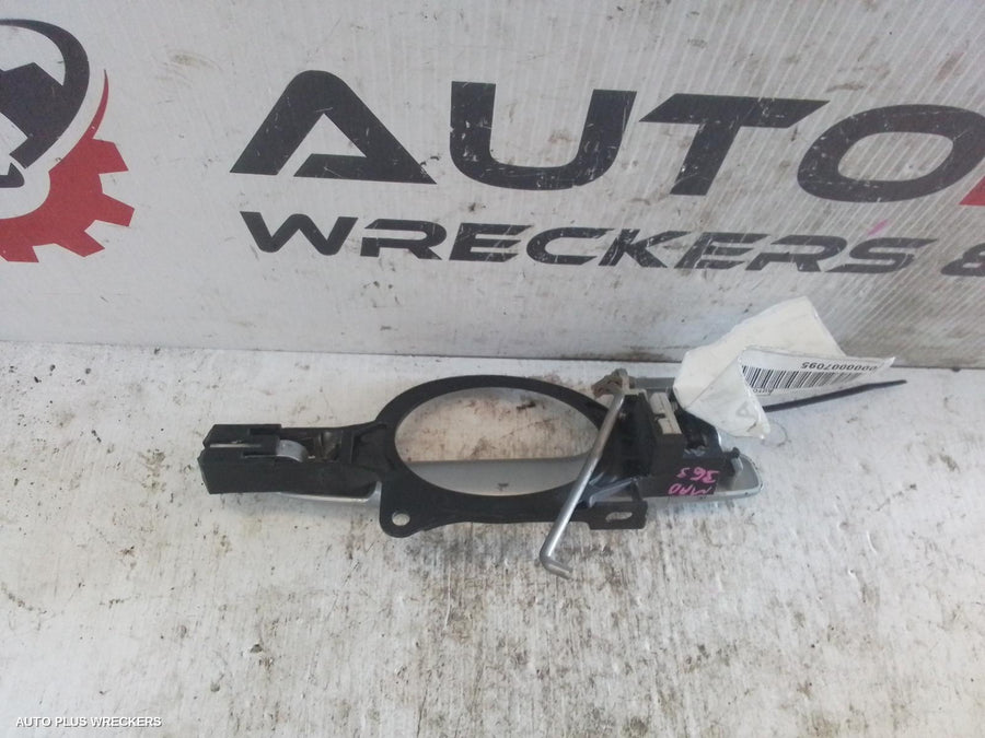 2007-2015 Mitsubishi Lancer Door Handle