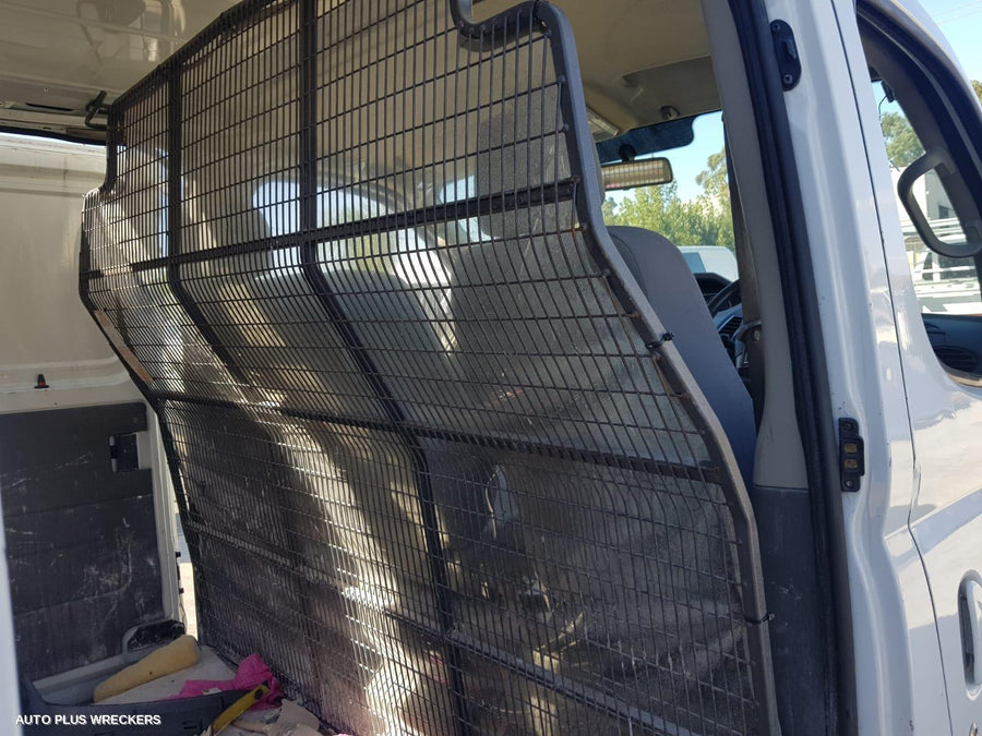 2015 Ldv V80 Left Front Door Window