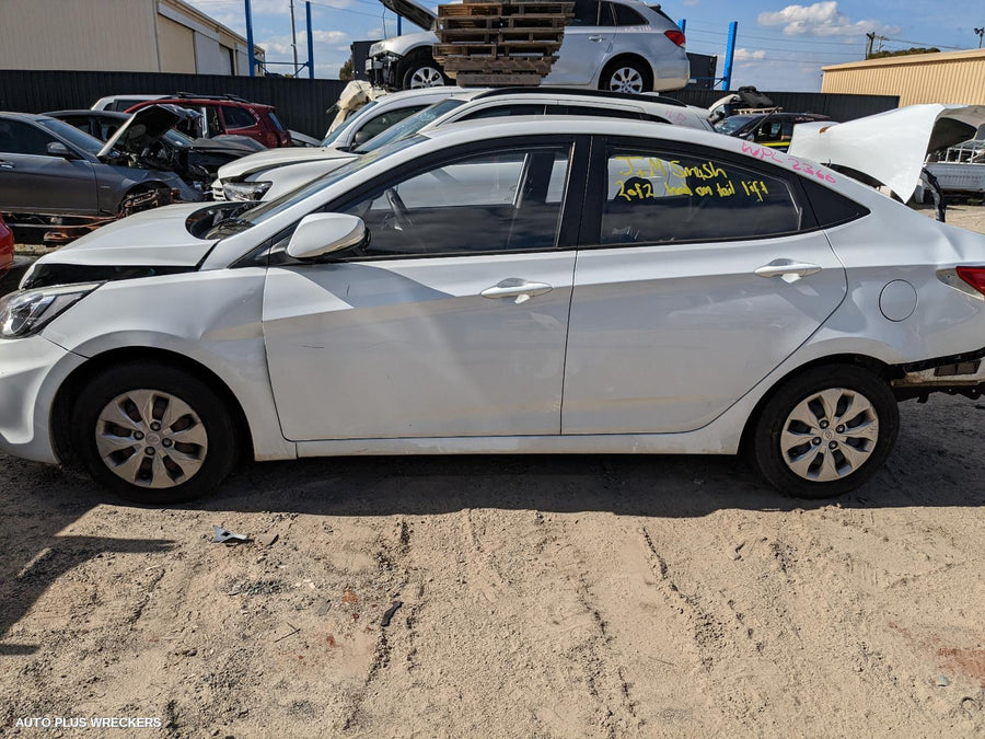 2017 HYUNDAI ACCENT SUNVISOR