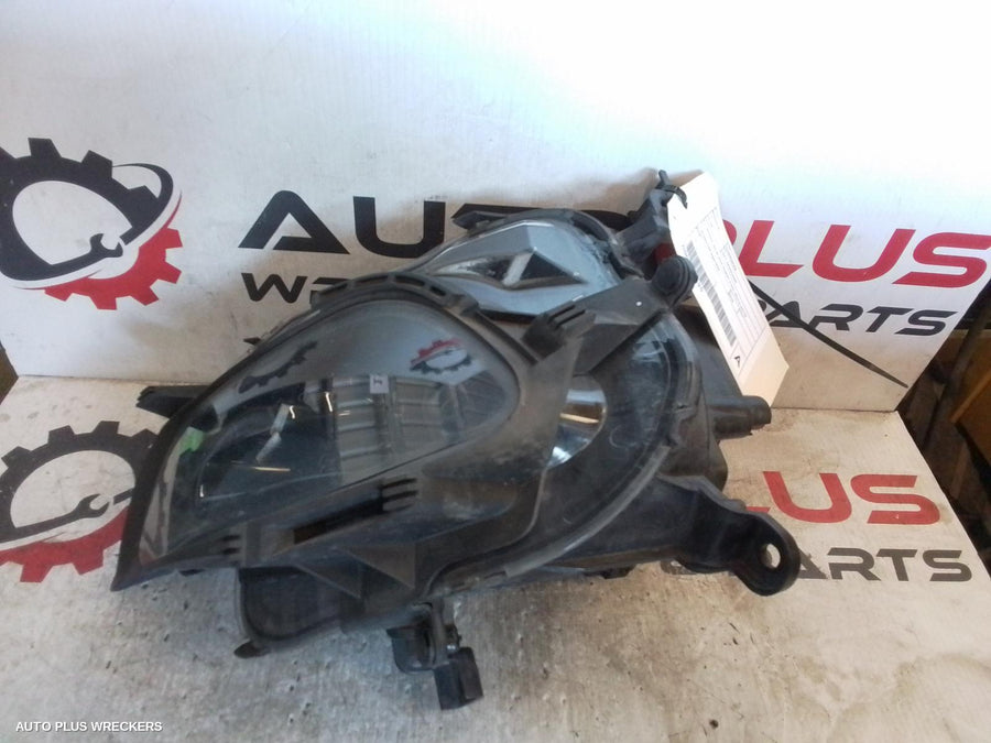 2015 Jeep Cherokee Left Headlamp