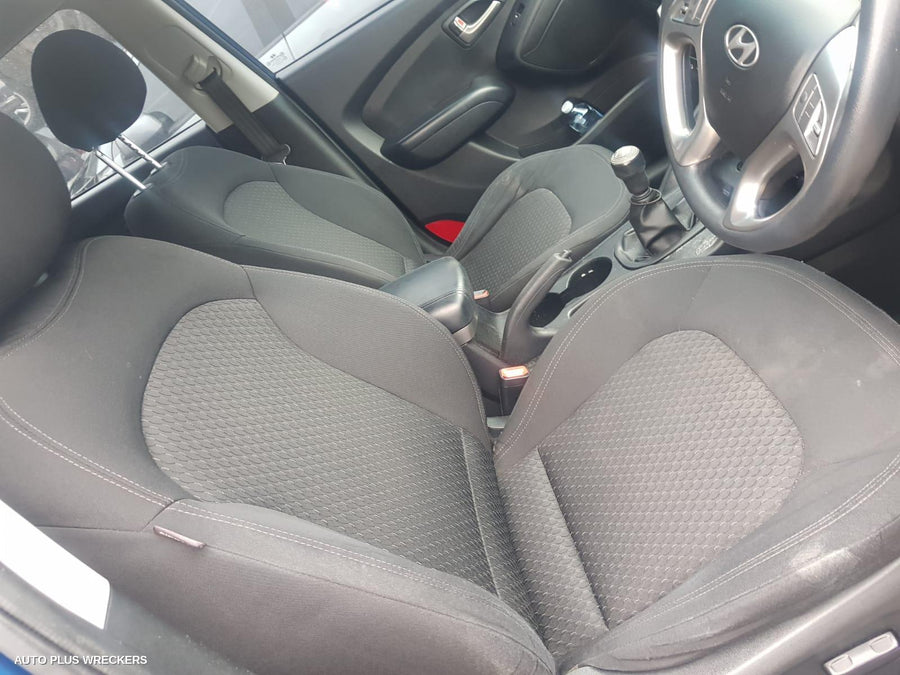 2010 Hyundai Ix35 Left Guard