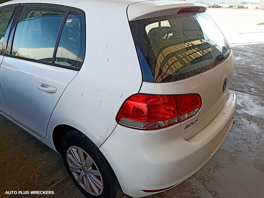 2011 Volkswagen Golf Right Rear Door Window
