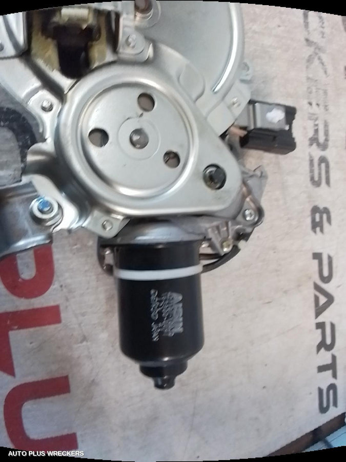 2008-2015 Nissan Murano Hatch Strut