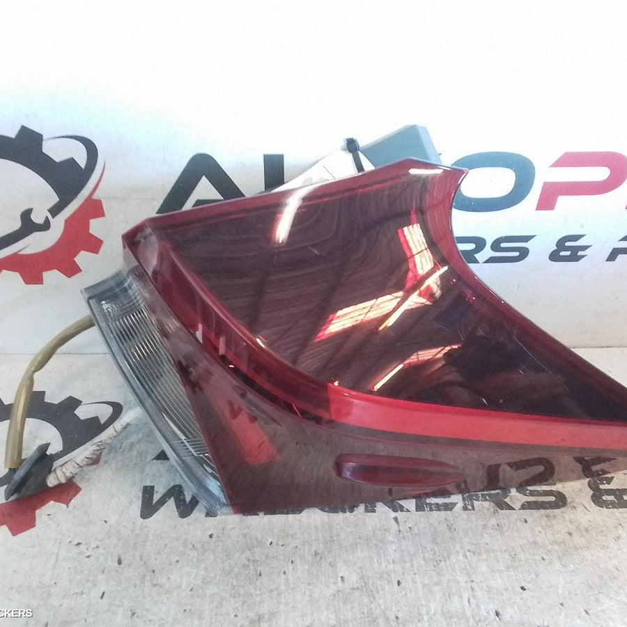 2015-2018 Toyota Corolla Right Taillight