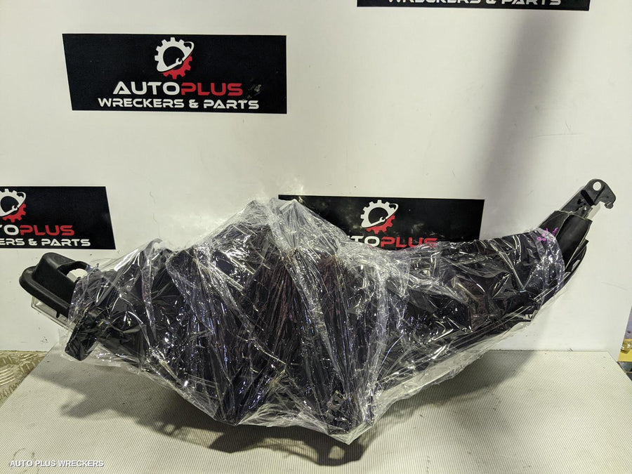 2010 Peugeot 207 Right Headlamp