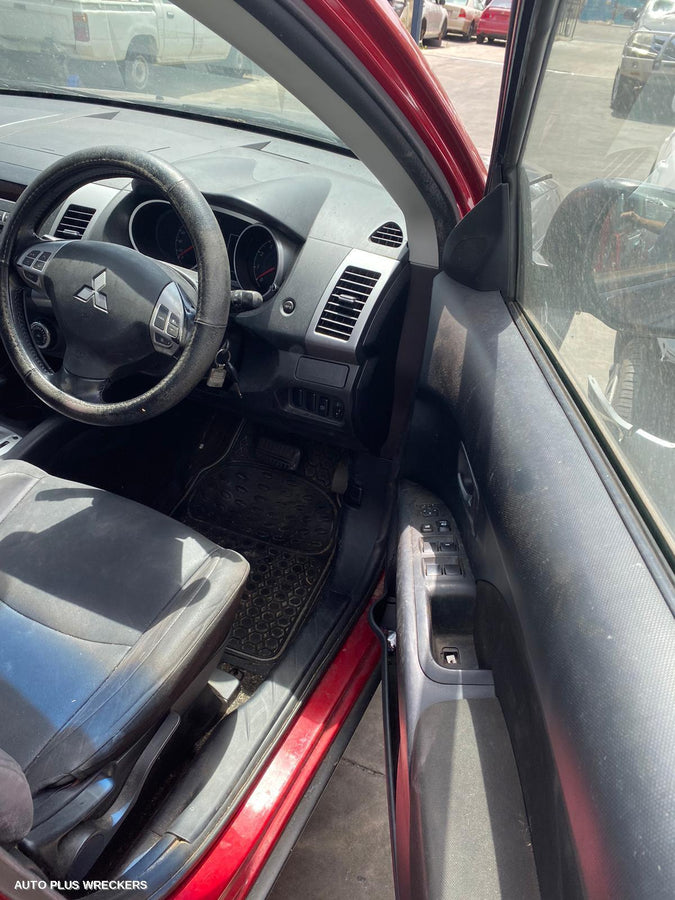 2008 Mitsubishi Outlander Seatbelt Stalk