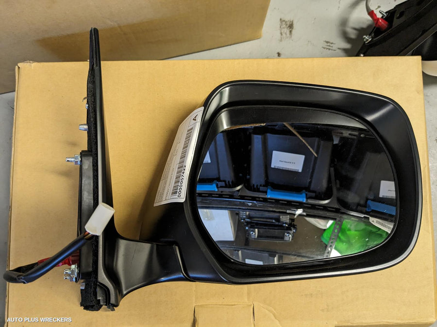 2020 Toyota Landcruiser Right Door Mirror