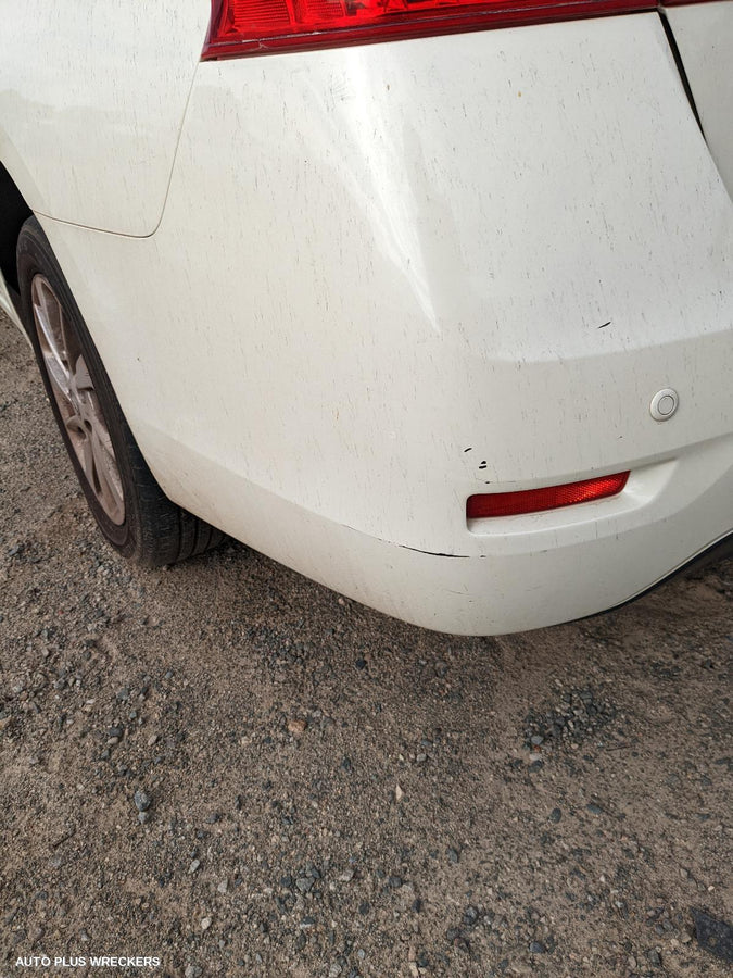 2015 Nissan Pulsar Left Door Mirror