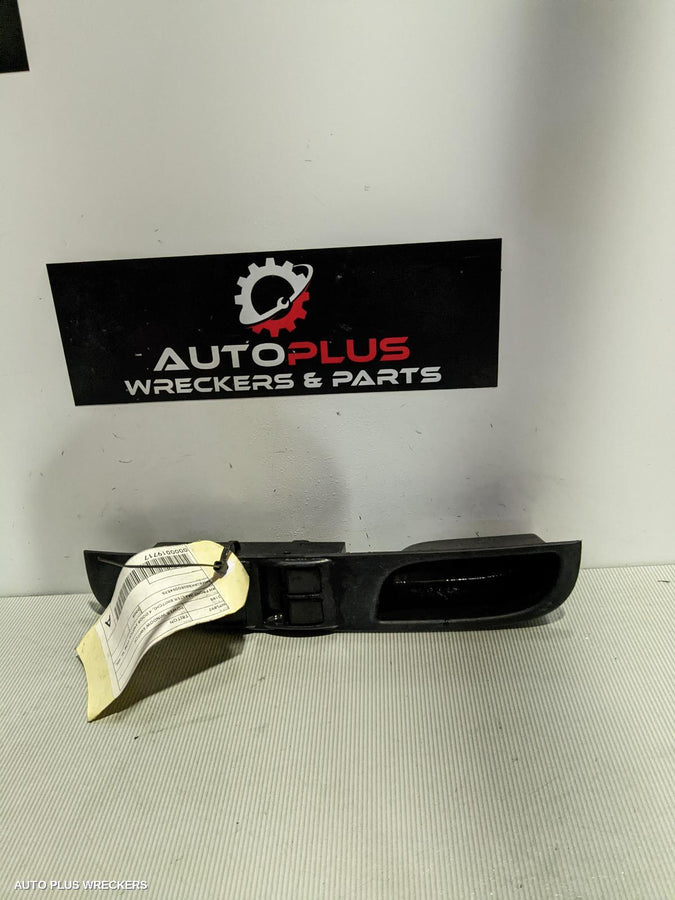 2008 Mitsubishi Triton Pwr Dr Wind Switch