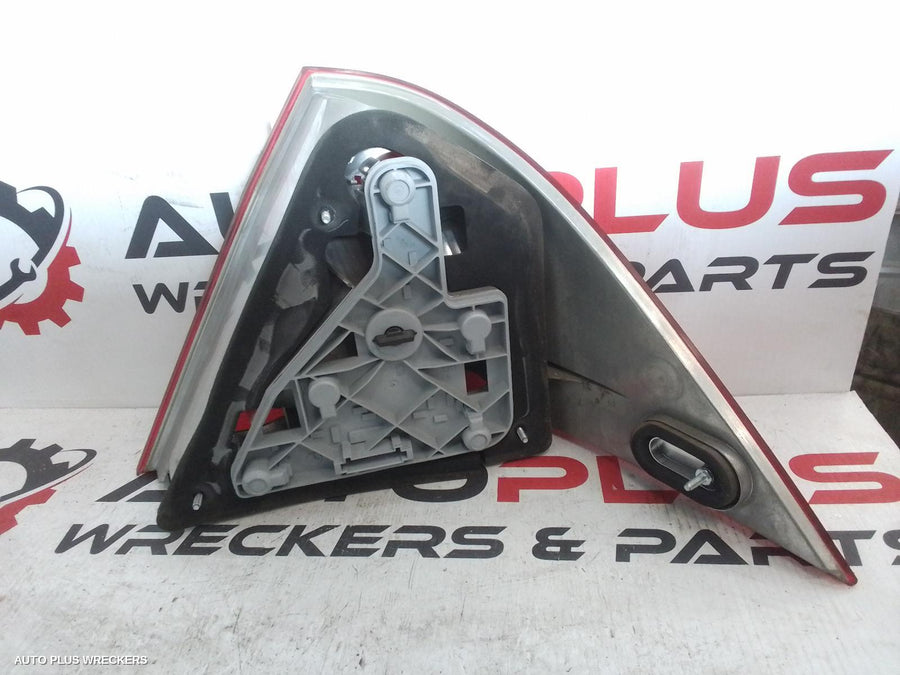 2002-2004 Mercedes C Class Left Taillight