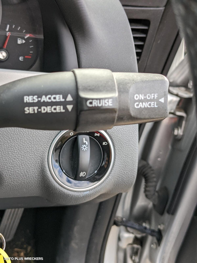 2013 Holden Commodore Left Front Hub Assembly