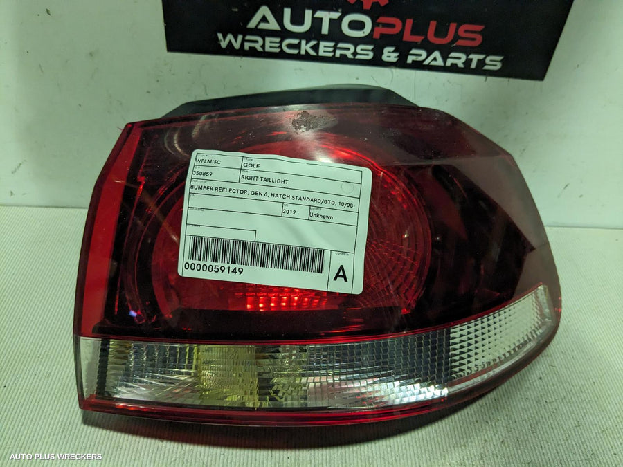 2012 Volkswagen Golf Right Taillight