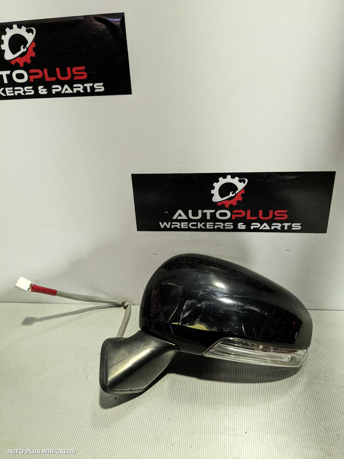 2009-2012 Toyota Prius Left Door Mirror