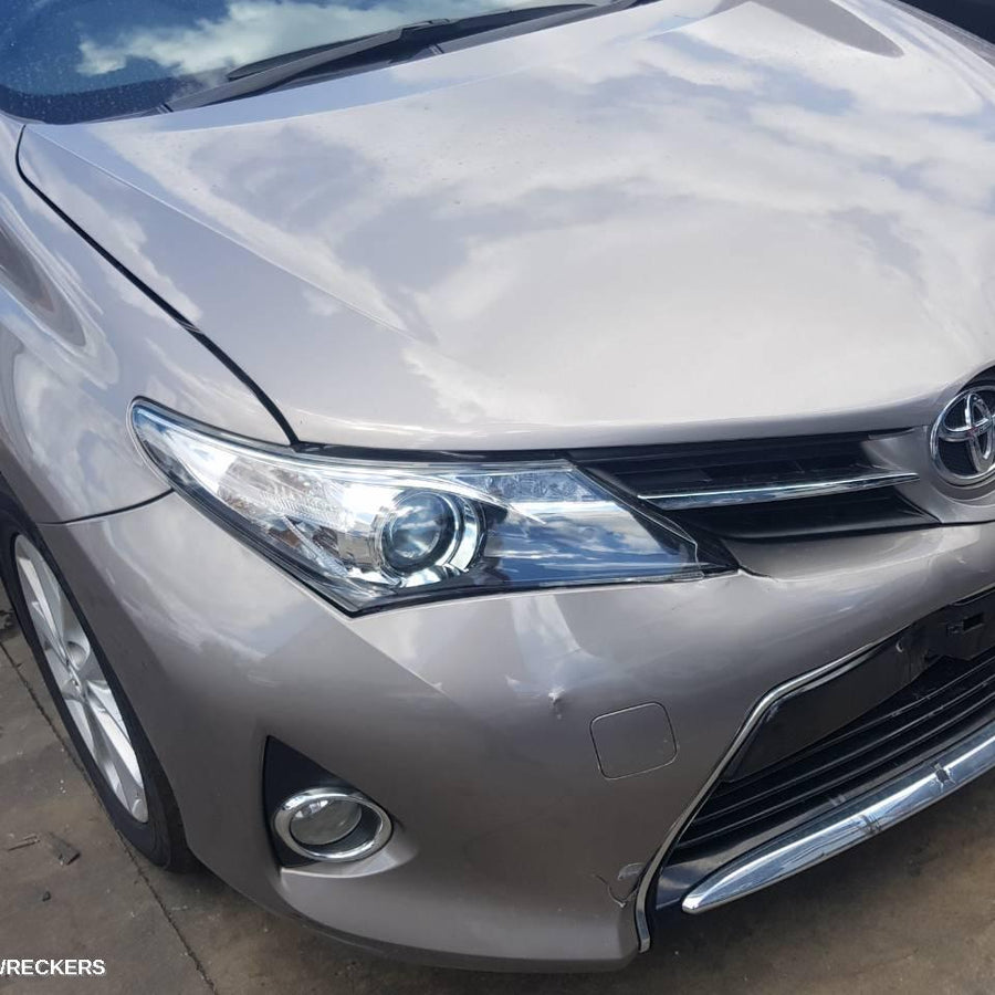 2013 Toyota Corolla Sunvisor