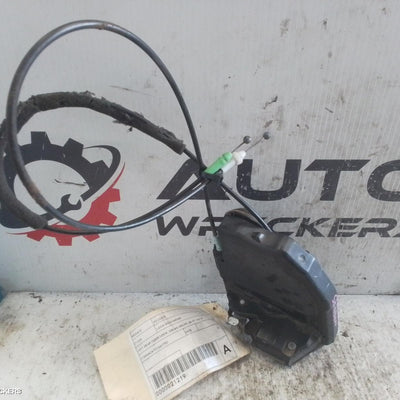 2007-2010 Toyota Kluger Door Boot Gate Lock