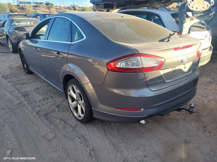 2010-2014 Ford Mondeo Right Rear Door Sliding