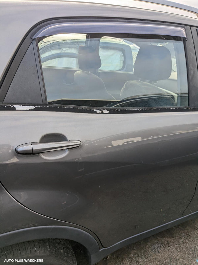 2011 Ssangyong Korando Right Front Door Window