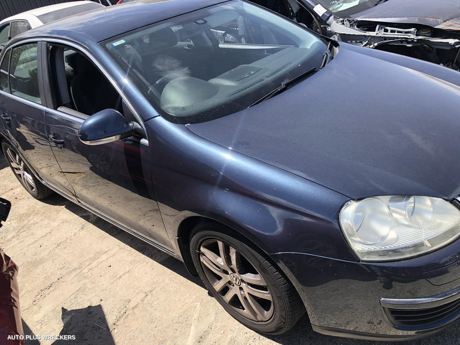 2009 Volkswagen Jetta Right Front Window Reg Motor