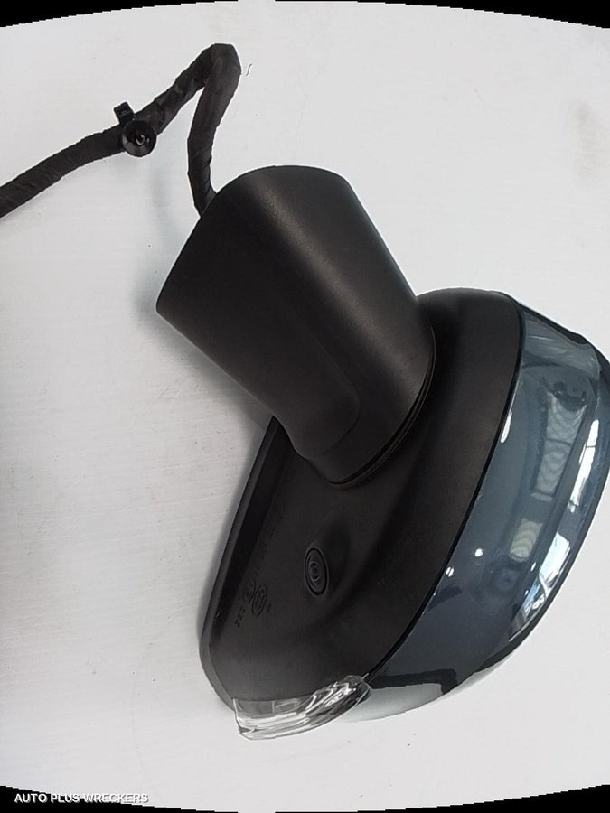 2017-2024 Volvo Xc60 Left Door Mirror