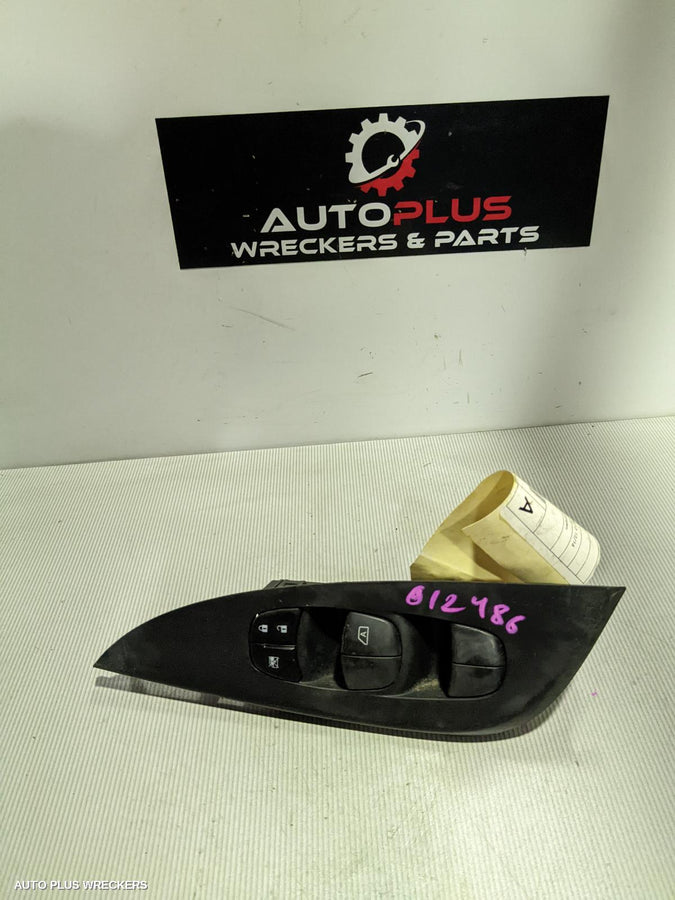 2013 Nissan Pulsar Pwr Dr Wind Switch