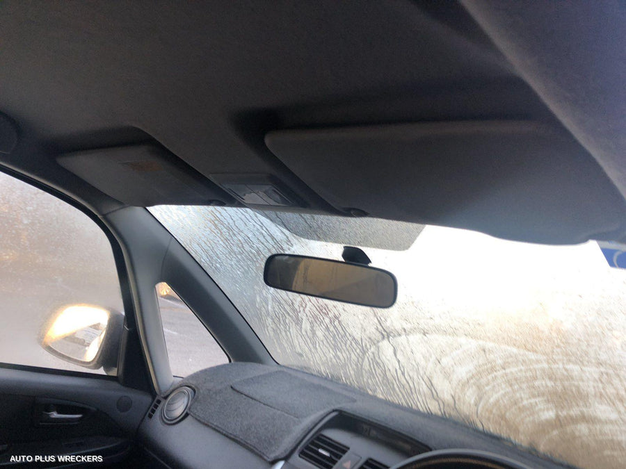 2009 Suzuki Sx4 Left Front Door