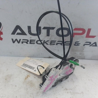 2018 Toyota Yaris Door Boot Gate Lock