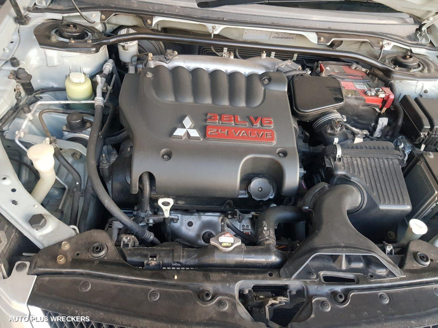 2006 Mitsubishi 380 A C Condenser