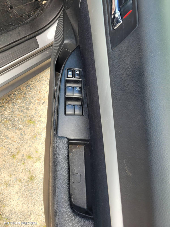 2011 Subaru Liberty Sunvisor