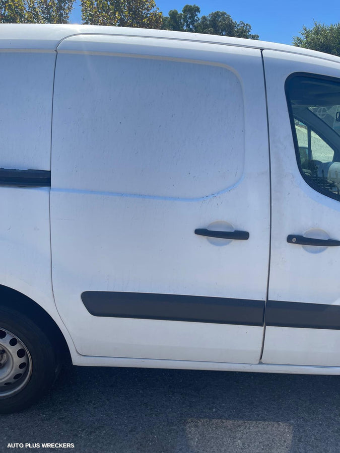 2018 Citroen Berlingo Left Door Mirror