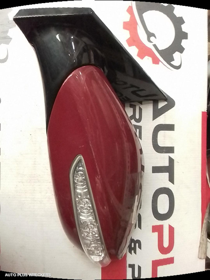 2010-2013 Hyundai I45 Left Door Mirror