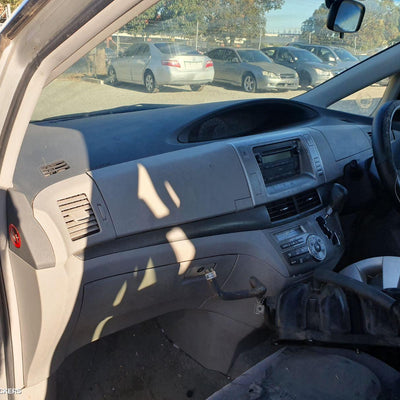 2007 Toyota Tarago Right Taillight