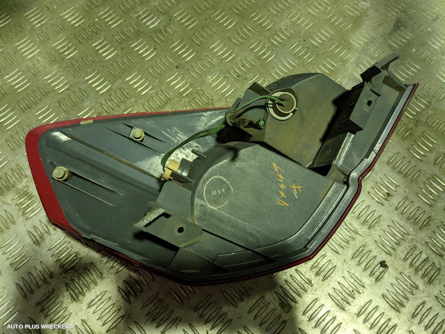 2004 Subaru Outback Left Taillight