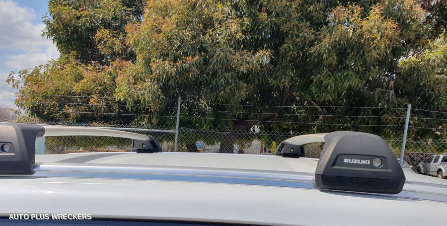 2017 Suzuki Vitara Left Front Door Window