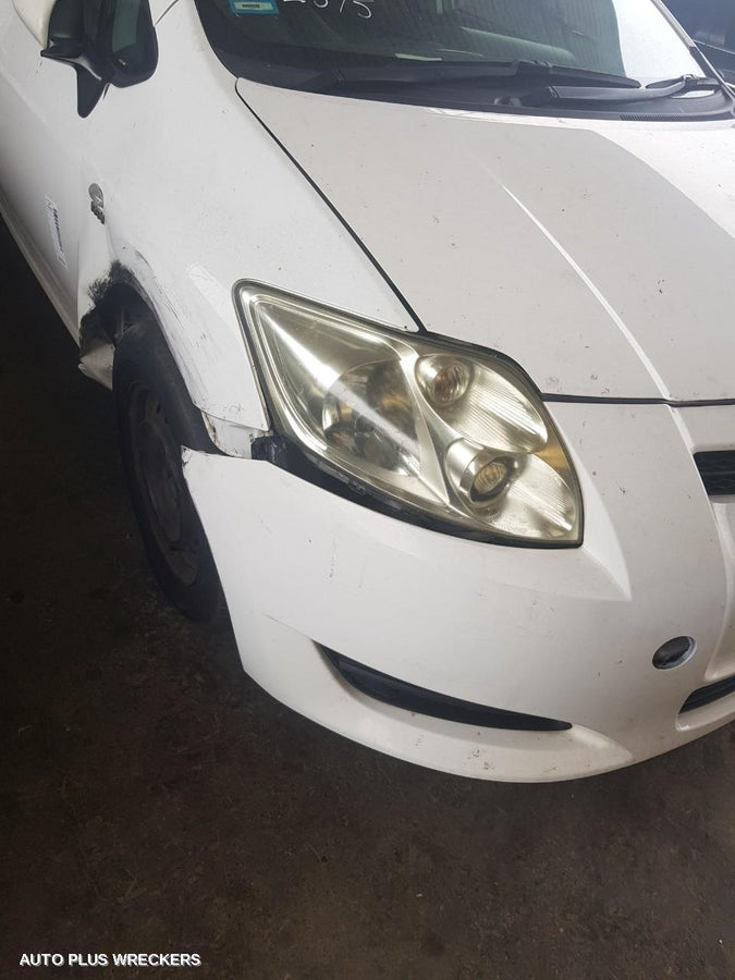 2008 Toyota Corolla Radiator Support