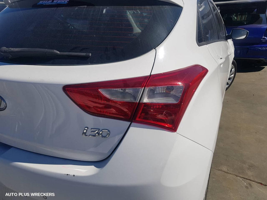 2012 Hyundai I30 Right Front Window Reg Motor