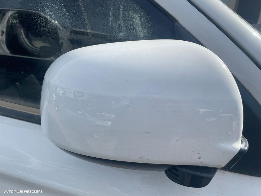 2019 Mitsubishi Outlander Left Front Window Reg Motor