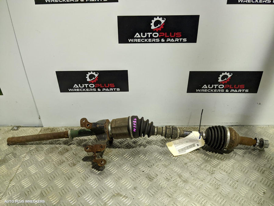 2013 Nissan Pathfinder Right Driveshaft