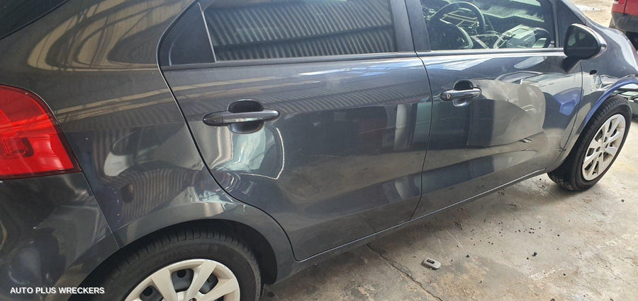 2014 Kia Rio Right Taillight