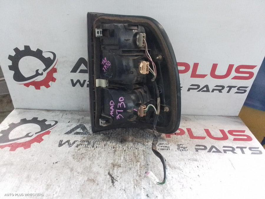 2001 Toyota Landcruiser Left Taillight