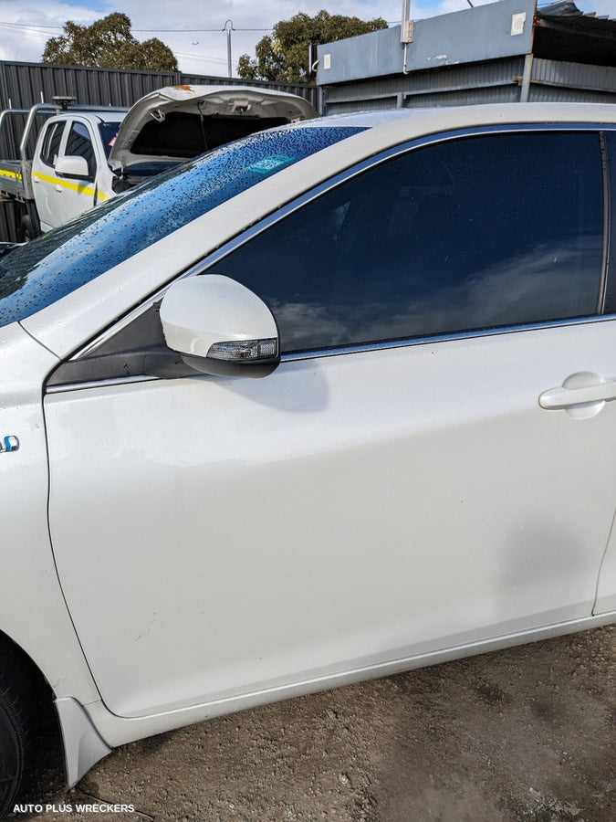 2015-2017 Toyota Camry Left Door Mirror