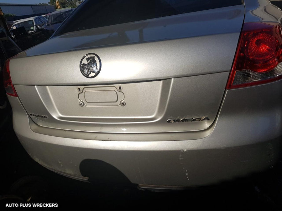 2007 Holden Commodore Right Rear Door Window