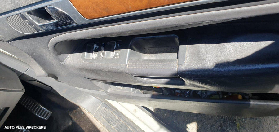 2004 Volkswagen Touareg F Bar Reinforc Brack