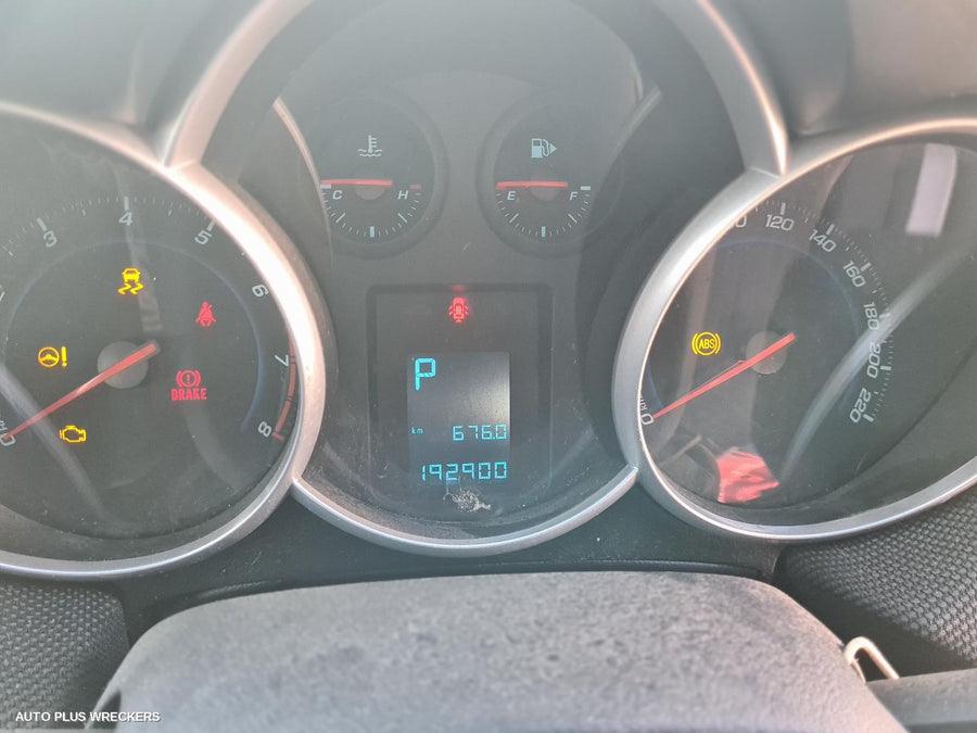 2015 Holden Cruze Left Front Door