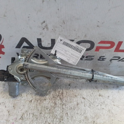 2006 Toyota Yaris Right Front Window Reg Motor