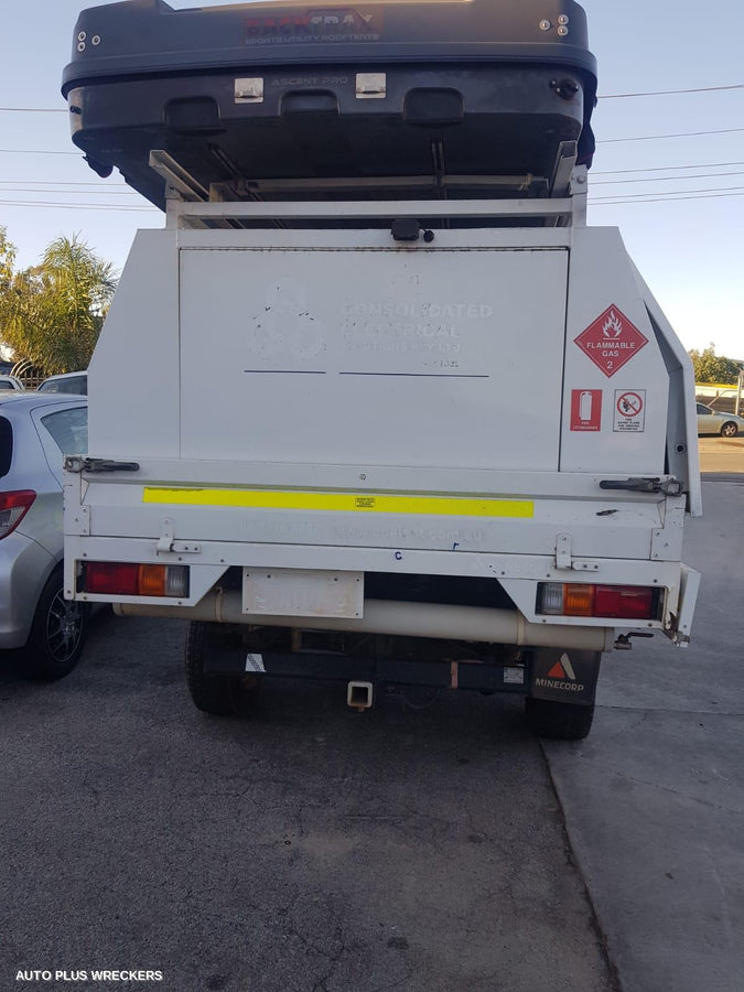 2015 Holden Colorado Left Front Window Reg Motor