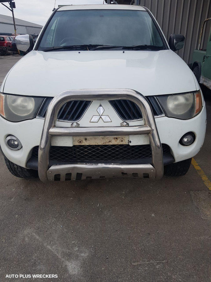 2007 Mitsubishi Triton Door Boot Gate Lock