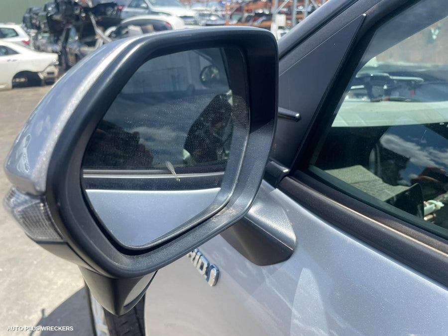 2021 Toyota Yaris Cross Left Door Mirror