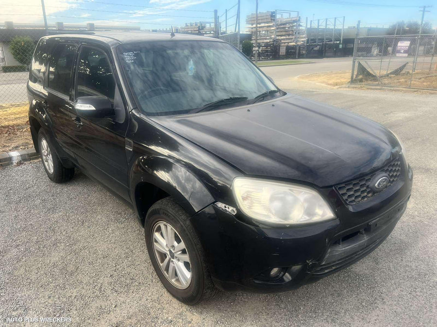 2010 Ford Escape Left Rear Door Sliding