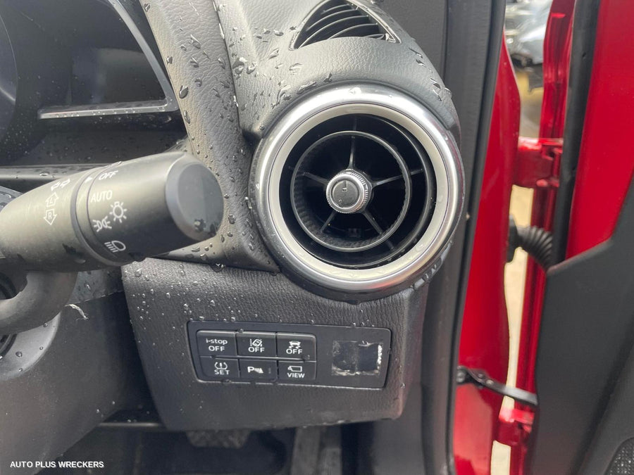 2020 Mazda 2 Antenna